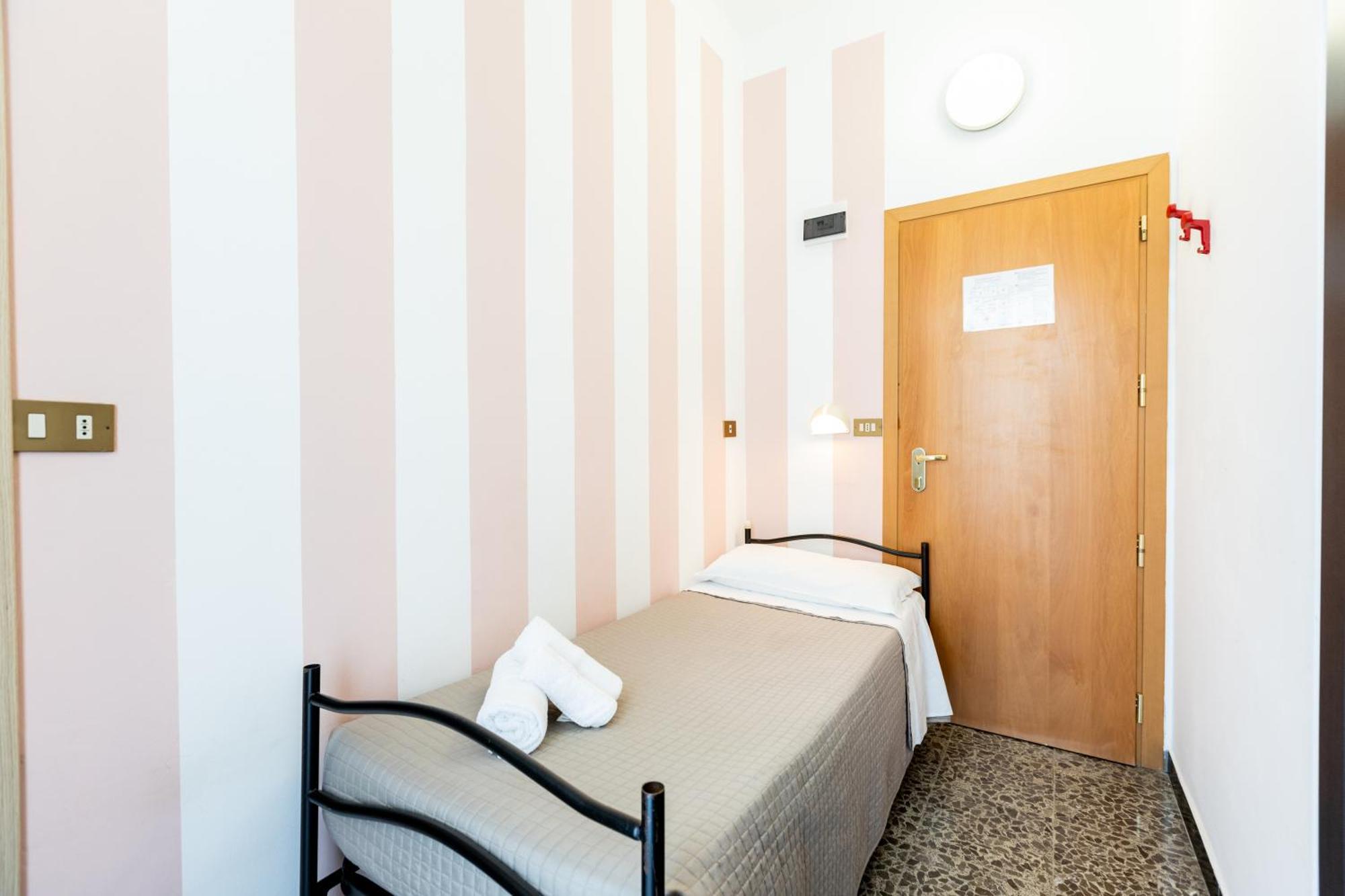 Beach Hotel Clerice Rimini Ngoại thất bức ảnh