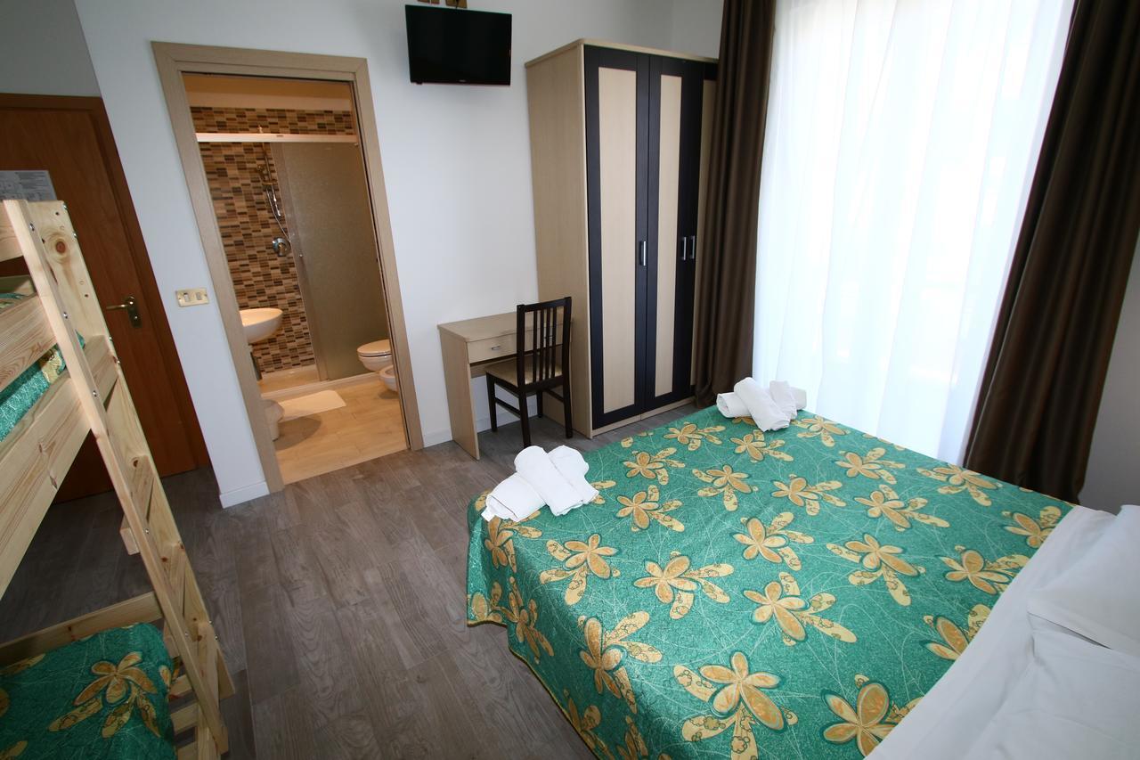 Beach Hotel Clerice Rimini Ngoại thất bức ảnh